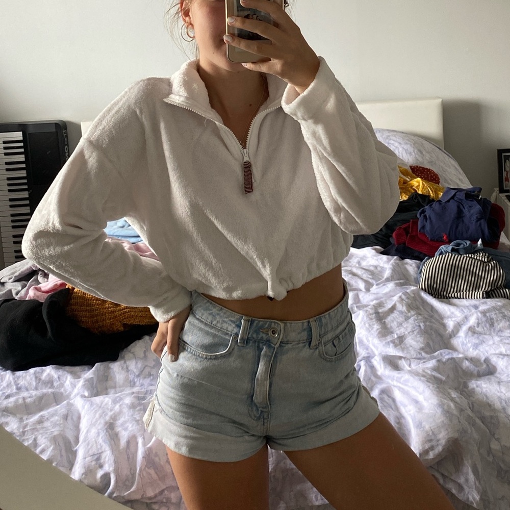 urban outfitters cropped sweater!